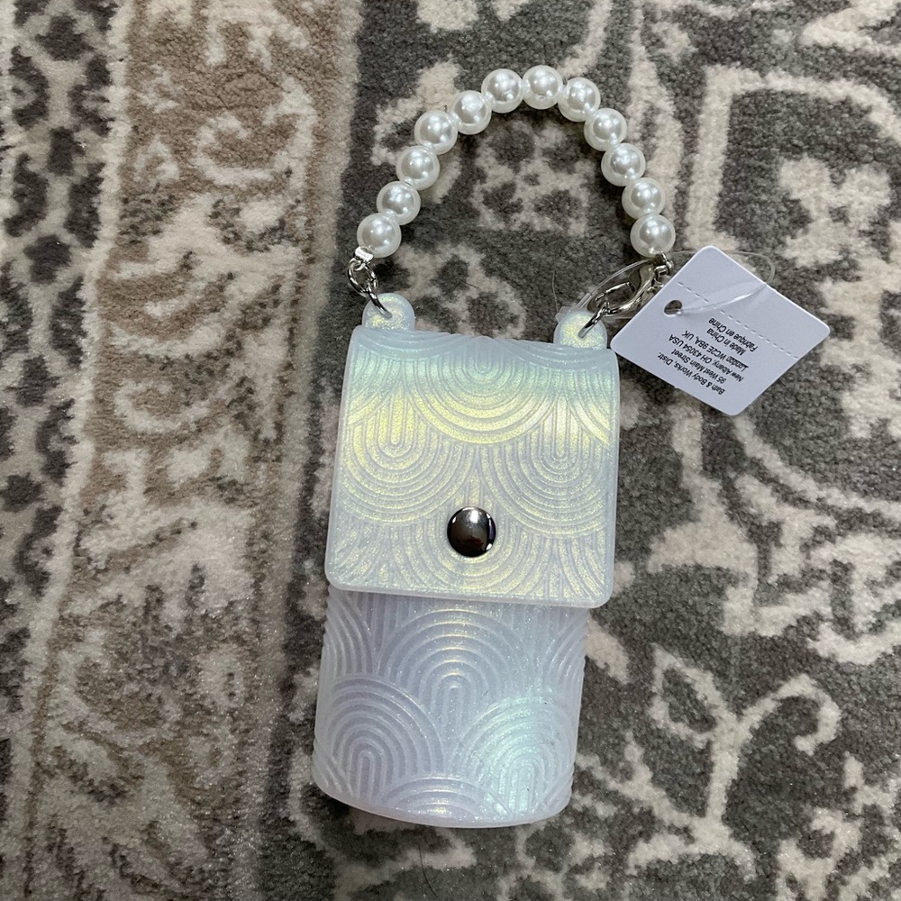 Bath & Body Works Iridescent Pearl-Handle Pocketbac Holder NWT